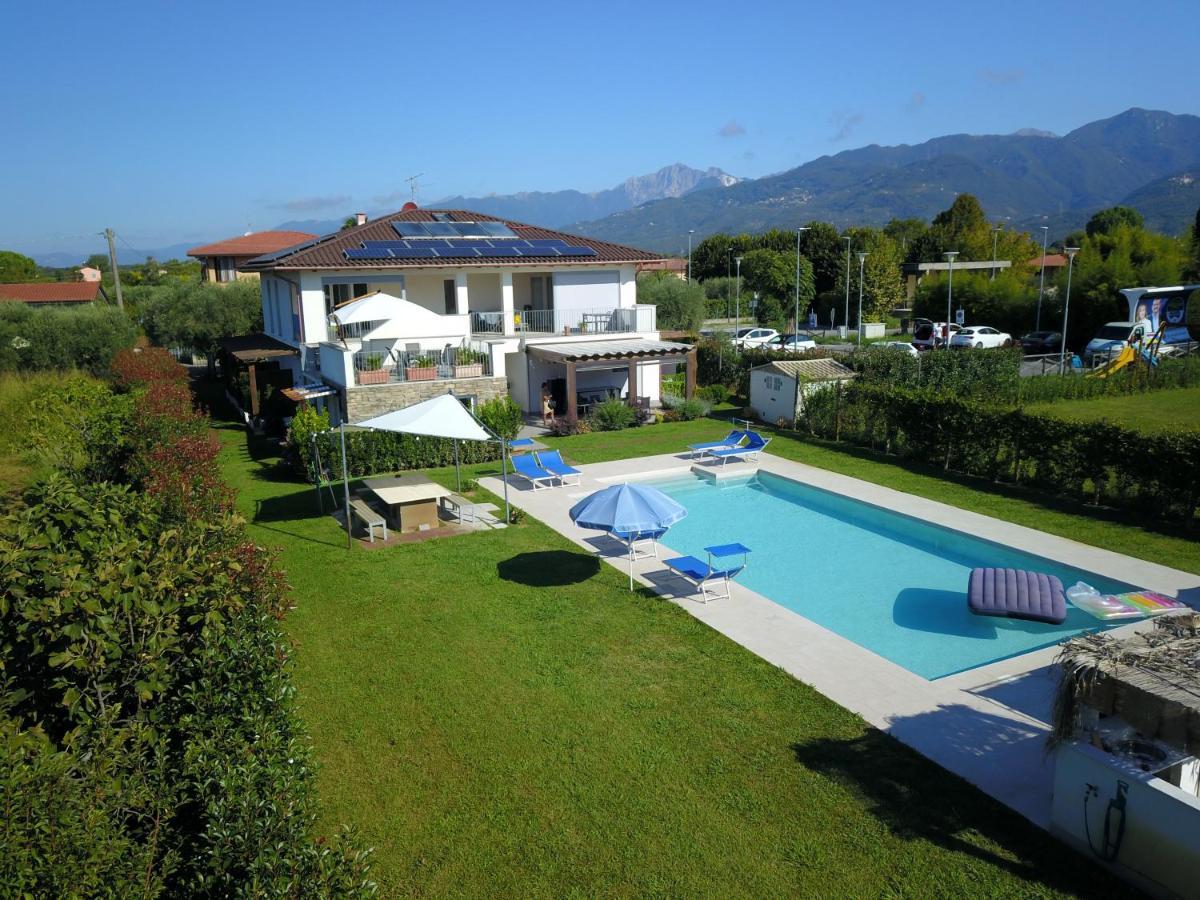 Il Toscanello Lido di Camaiore Exteriör bild