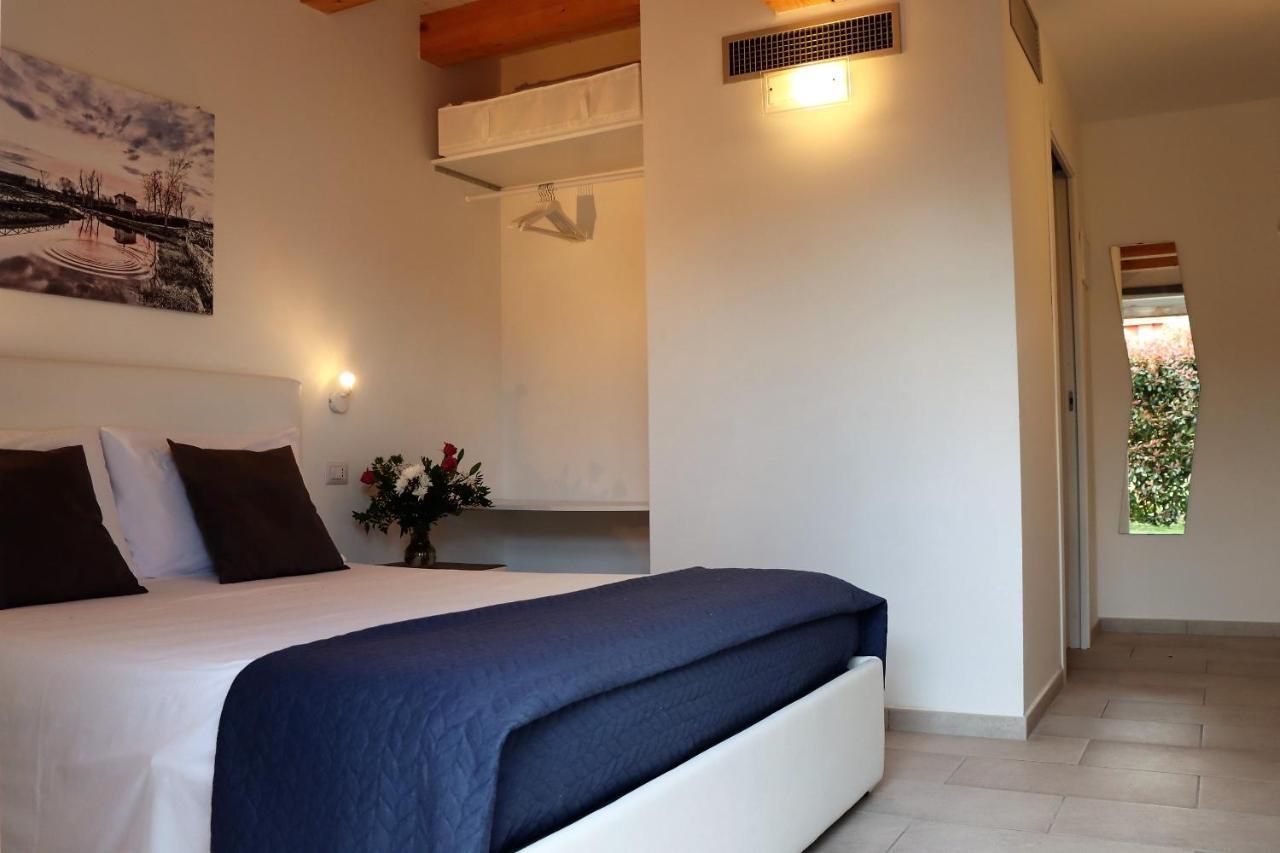 Il Toscanello Lido di Camaiore Exteriör bild
