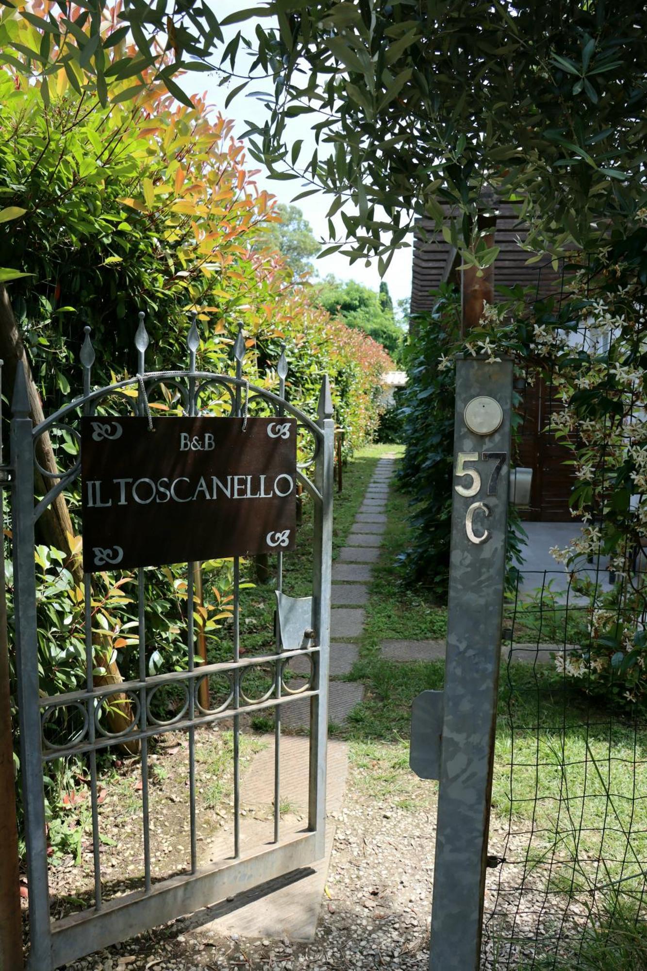 Il Toscanello Lido di Camaiore Exteriör bild